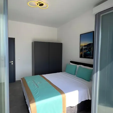 Pearl Of Mykonos Plintri